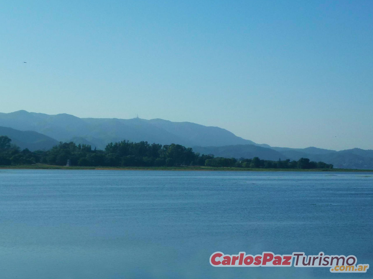 Playas de Villa Parque Siquimn - Imagen: Carlospazturismo.com.ar