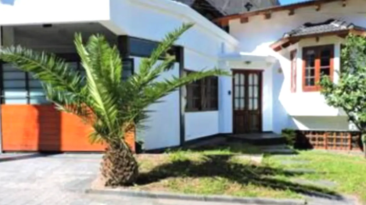 Casa Costa Lago